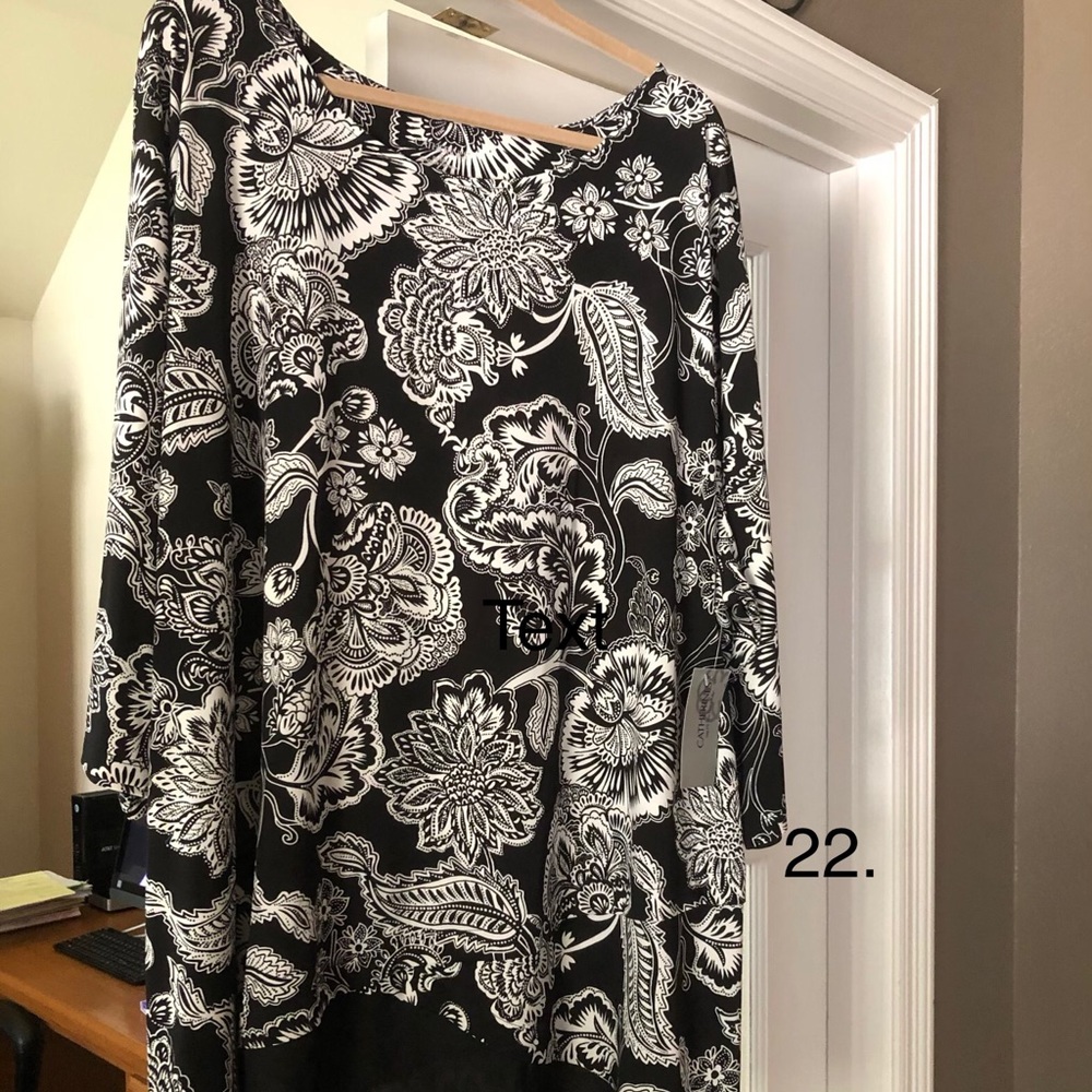 New with tags gorgeous tunic